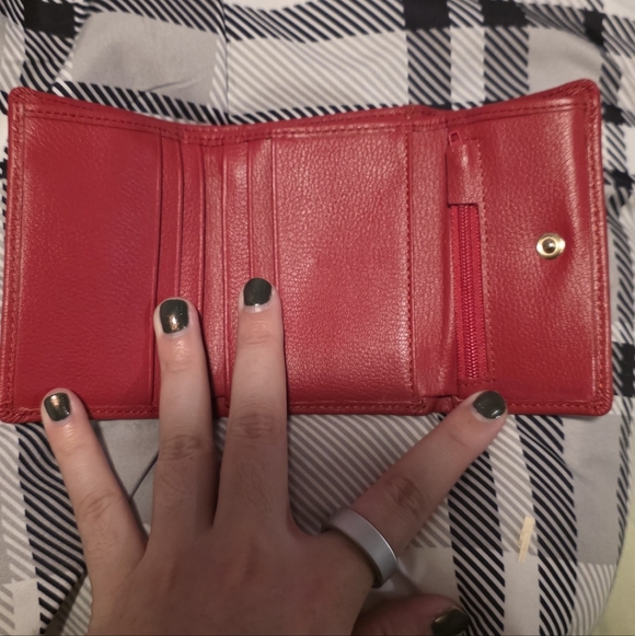 Red Wallet - Picture 3 of 5
